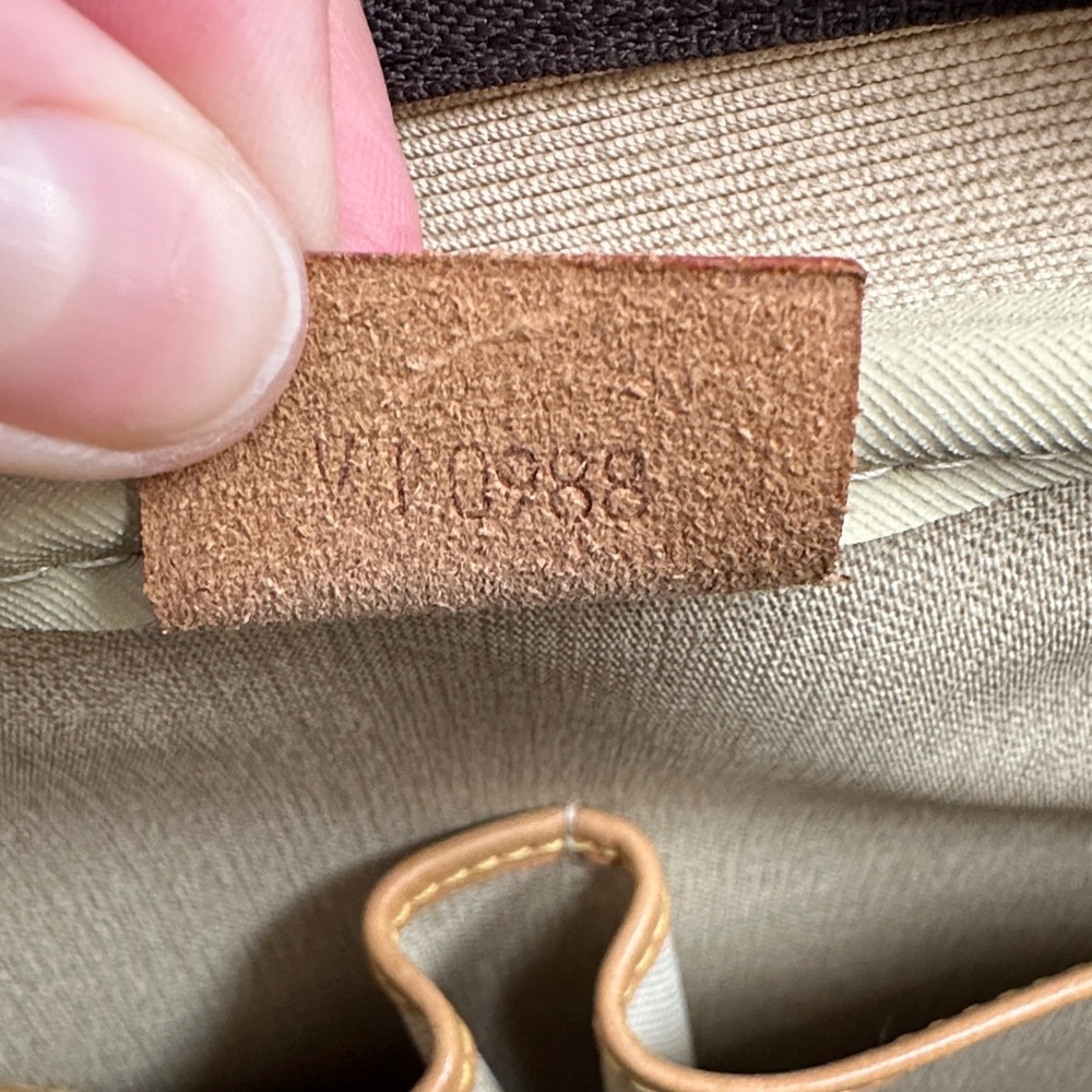 Louis Vuitton Monogram Bag . - Picture 11 of 16